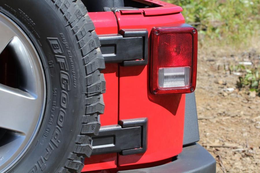  Jeep Wrangler 2012 года  (фото 42 из 56)